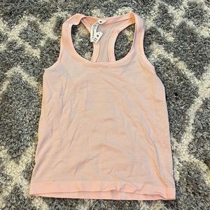 Lululemon tank top